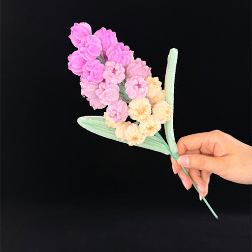 Pipe cleaner grape hyacinth — Pink pastel stem, handmade chenille wire everlasting floral decor