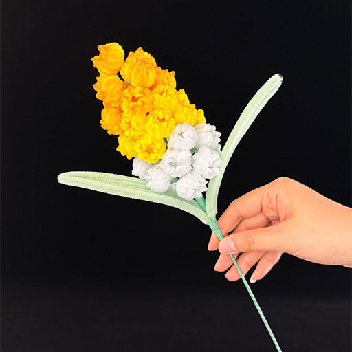 Pipe cleaner grape hyacinth — Yellow pastel stem, handmade chenille wire everlasting floral decor