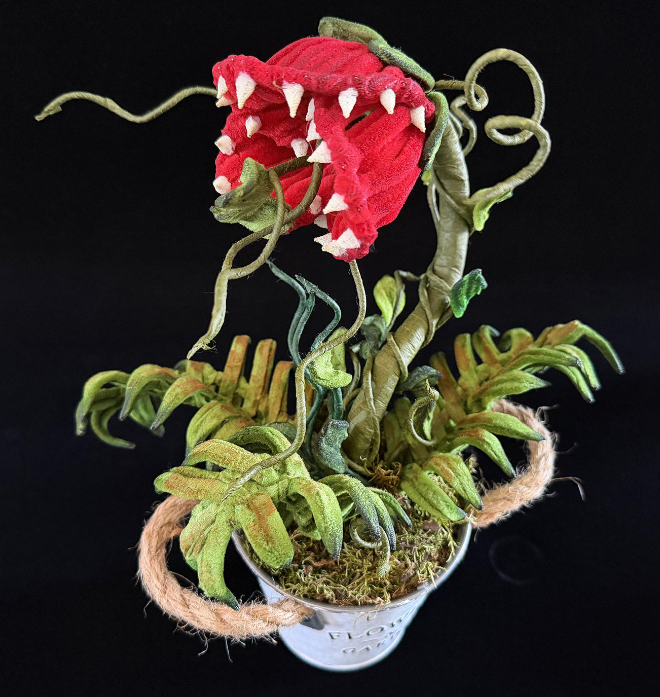 Pipe cleaner Venus Flytrap top view — handcrafted chenille wire plant decor with decorative moss